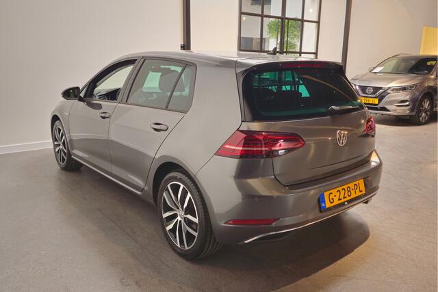 Volkswagen e-Golf E-DITION - Apple Carplay/Android Auto - Adaptive Cruise - Navi - 220w Laadkabel en Type 2