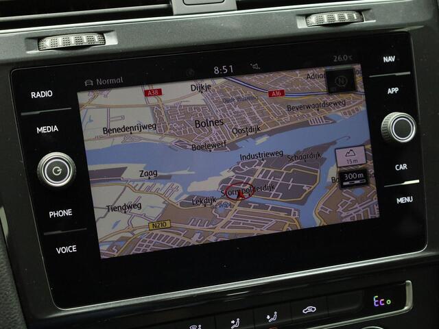 Volkswagen e-Golf 100kW/136PK E-DITION · Navigatie · Camera + Parkeersensoren · LED