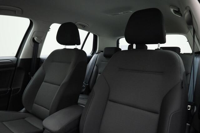 Volkswagen e-Golf 100kW/136PK E-DITION · Navigatie · Stoelverwarming · Camera + Parkeersensoren