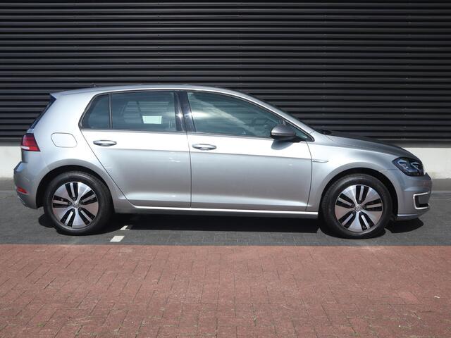 Volkswagen e-Golf | Clima | Cruise Adapt. | Navi | Carplay | PDC |