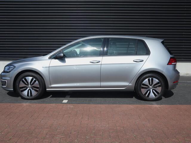 Volkswagen e-Golf | Clima | Cruise Adapt. | Navi | Carplay | PDC |