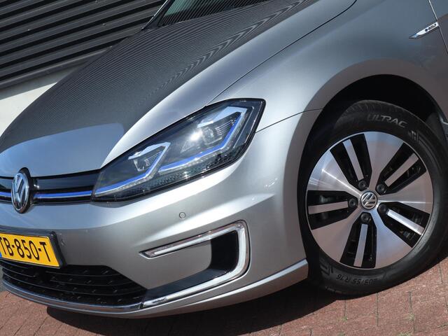 Volkswagen e-Golf | Clima | Cruise Adapt. | Navi | Carplay | PDC |