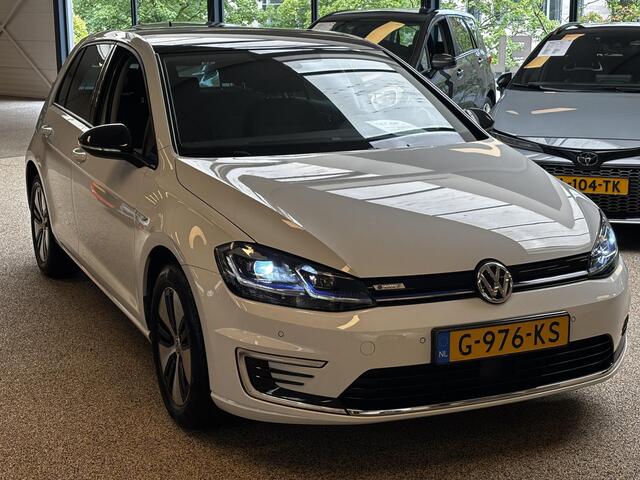 Volkswagen e-Golf FULL ELECTRIC.136 PK.WARMTEPOMP. ACCUTEST 90 %!! 1e EIG.100% ONDERHOUDEN!!! DIGITAAL DASHBOARD. ALS NIEUW TOT 2 JAAR GARANTIE *