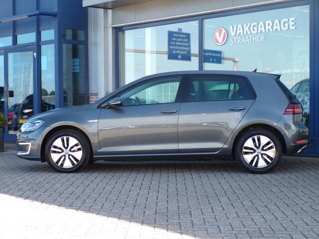 Volkswagen e-Golf e-Golf, Trekhaak / Dynaudio / Carplay + Android Auto / Full LED. / Sensoren + Camera / Adaptive Cruise / 16'' LMV