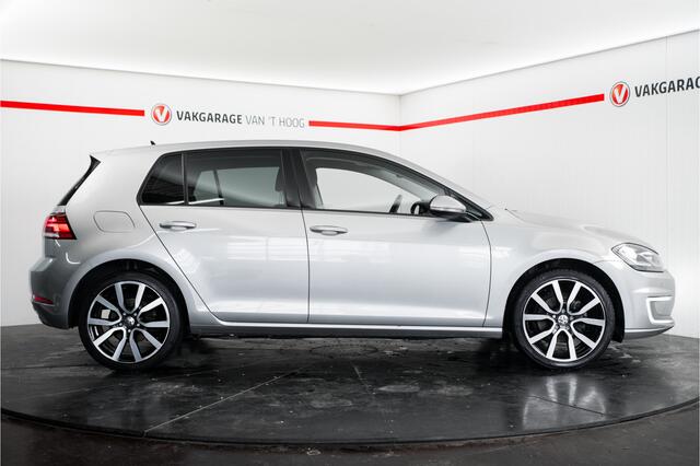 Volkswagen e-Golf e-Golf Warmtepomp apple carplay Climatcontrol Camera