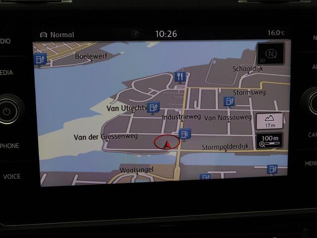 Volkswagen e-Golf 100kW/136PK E-DITION · Navigatie · Apple Carplay/Android Auto · Parkeersensoren