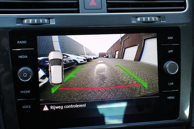 Volkswagen e-Golf Edition | Navigatie | Bluetooth | Cruise control | LMV | Camera | PDC | Digitale Cockpit
