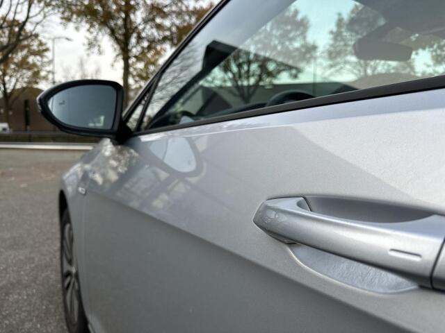 Volkswagen e-Golf e-Golf WARMTEPOMP| DODE HOEK| APPLE CARPLAY/ ANDROID AUTO| DIG. DASH | CAMERA| STOELVERW. |