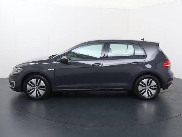 Volkswagen e-Golf E-DITION | 136 PK | SoH 89% | Navigatiesysteem | Parkeersensoren | Adaptive cruise control |