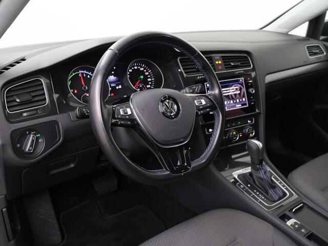 Volkswagen e-Golf E-DITION | 136 PK | SoH 89% | Navigatiesysteem | Parkeersensoren | Adaptive cruise control |
