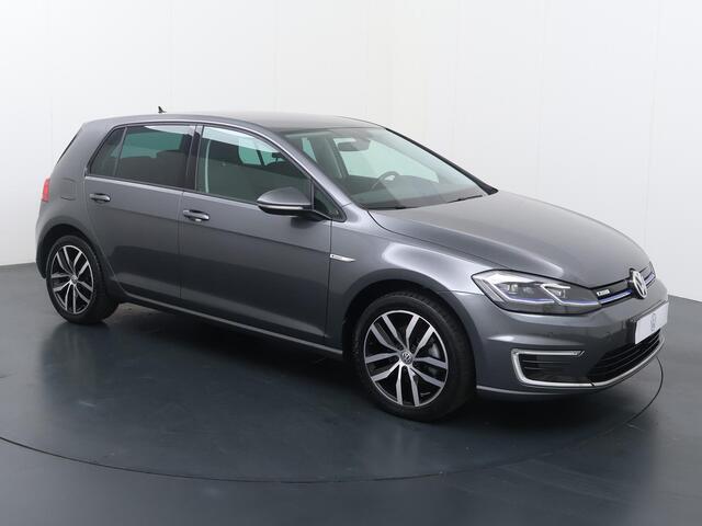 Volkswagen e-Golf E-DITION | 136 PK | Soh 91% | Adaptive cruise control | Achteruitrijcamera | Apple Carplay/Android Auto |