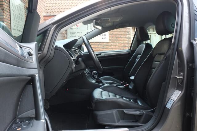 Volkswagen e-Golf Warmtepomp, Leder, ACC, Achteruitrijcamera