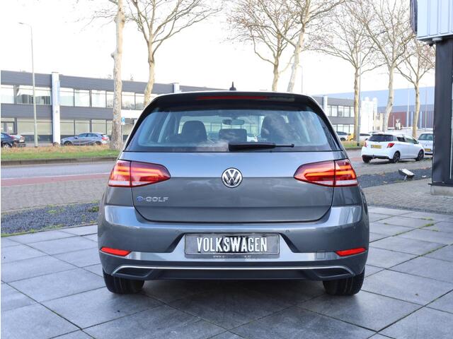 Volkswagen e-Golf E-dition 100KW | Achteruitrijcamera | Adaptive Cruise | LED |