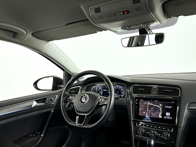 Volkswagen e-Golf | Parkeercamera | Stoelverwarming | Navigatie