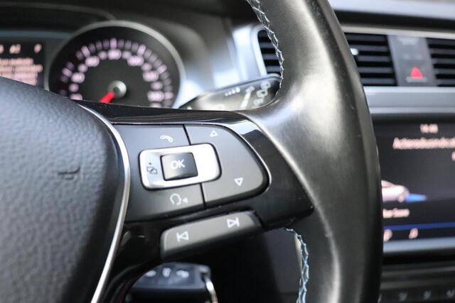 Volkswagen e-Golf 116 PK | SOH 83,6% | NAVI | STOELVERWARMING | PARK PILOT