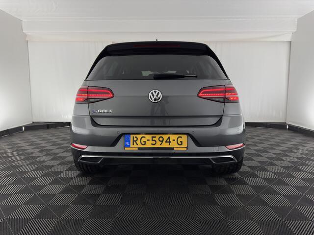 Volkswagen e-Golf {SOH-100%) *AUT | LUXURY-LEATHER | FULL-LED | NAVI-FULLMAP | CAMERA | HEATED-SPORTSEATS | ECC | PDC | CARPLAY | CRUISE | 19''ALU