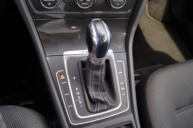 Volkswagen e-Golf 136pk Automaat -NAVI-ACC-LED-ECC-PDC-