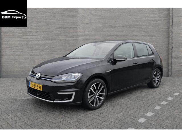 Volkswagen e-Golf e-Golf | Automaat | Navi | Camera | Lederen bekleding |