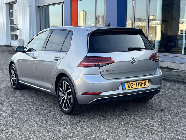 Volkswagen e-Golf e-Golf Verwarmde voorstoelen | Lederen bekleding | Achteruitrijcamera | Warmtepomp