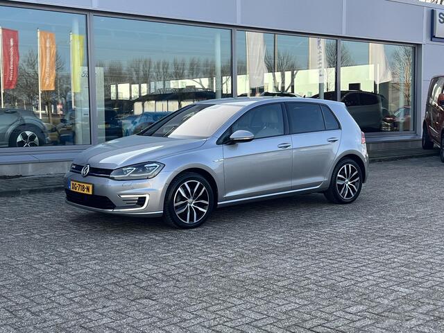 Volkswagen e-Golf e-Golf Verwarmde voorstoelen | Lederen bekleding | Achteruitrijcamera | Warmtepomp