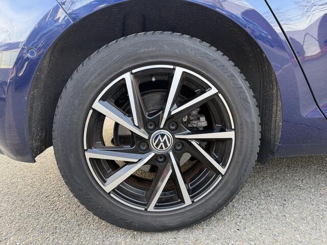 Volkswagen e-Golf e-Golf SOH 90% | ACHTERUITRIJ CAMERA | DIG. DASH| DODE HOEK| CARPLAY| STOELVERWARMING| ALL SEASON BANDEN | LEUKE COMPLETE AUTO| RIJKLAAR INCL. 12 MND BOVAG GARANTIE