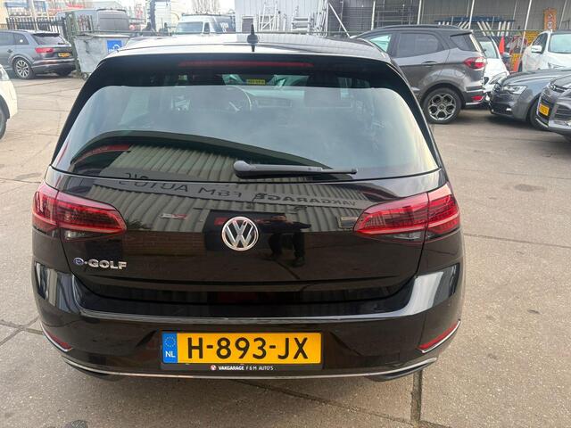 Volkswagen e-Golf E-DITION clima, stoelverwarming, camera