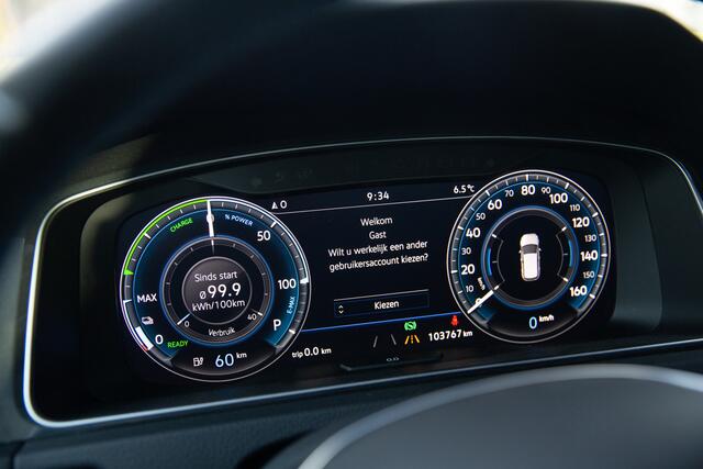 Volkswagen e-Golf E-DITION , Adap. cruise, Carplay, Leder