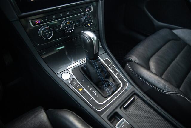 Volkswagen e-Golf E-DITION , Adap. cruise, Carplay, Leder