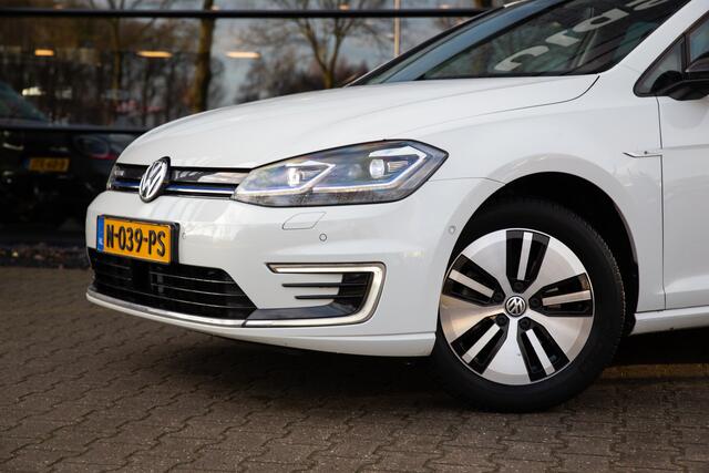 Volkswagen e-Golf E-DITION , Adap. cruise, Carplay, Leder