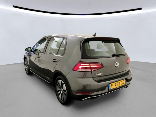 Volkswagen e-Golf E-DITION / Achteruitrijcamera / 16 Inch / Climate control / Adaptive Cruise / Led