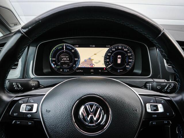 Volkswagen e-Golf e-Golf | Clima | Cruise | Navi | Pdc | 17 Inch | Led | Pdc voor/achter | 12