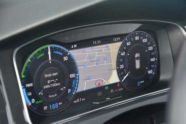 Volkswagen e-Golf | Navigatie | Virtual-cockpit | Carplay | Full LED | NL auto!! |