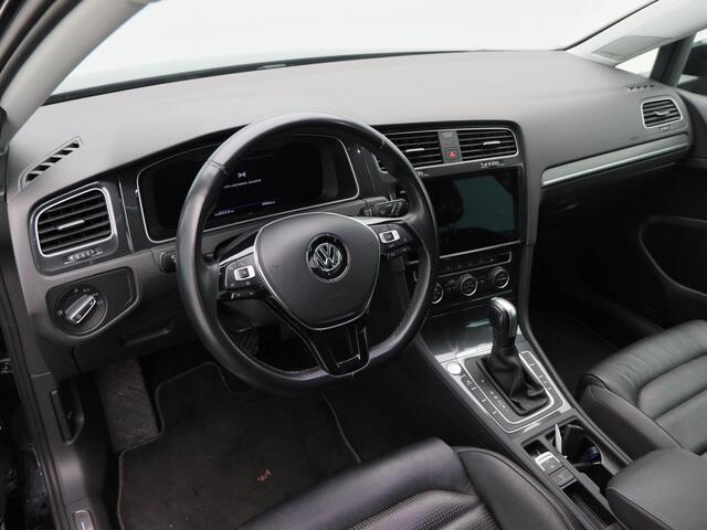 Volkswagen e-Golf E-DITION 136 Pk Automaat | Full LED | Leder | 17 Inch | Stoelverwarming | Camera | 99.942 Km!!