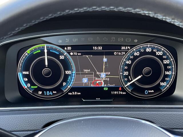 Volkswagen e-Golf E-DITION 36kWh | NL Auto/2e Eig./Navi/Adapt.Cruise/Clima/Digitale Cockpit/17"/Privacy-Glass/Apple CarPlay-Android Auto