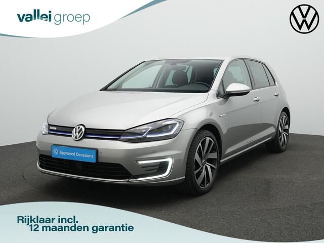 Volkswagen e-Golf 136 pk E-DITION | Warmtepomp | Achteruitrijcamera | Navigatie