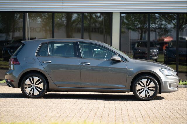 Volkswagen e-Golf | 90% SOH | Navi | ACC | Camera | Stoelverw. | Apple CarPlay | Virtual Cockpit