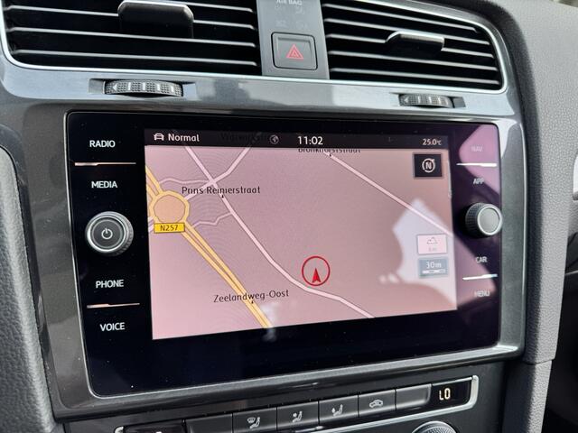 Volkswagen e-Golf e-Golf *Warmtepomp*Navigatie*ACC*88%SOH*