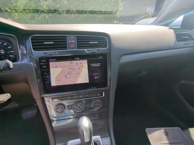 Volkswagen e-Golf E-DITION / SOH 92%/ PARK. SENSOREN/ DIGITAL DASHBOARD/ CRUISE/ LED/ NAVI/ CLIMA/ 16" LMV