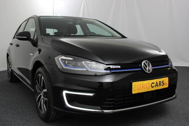Volkswagen e-Golf e-Golf Edtion Navigatie Apple Carplay/Android auto Bluetooth Adaptieve Cruise Control Lichtmetalen Velgen 17" Parkeer sensoren