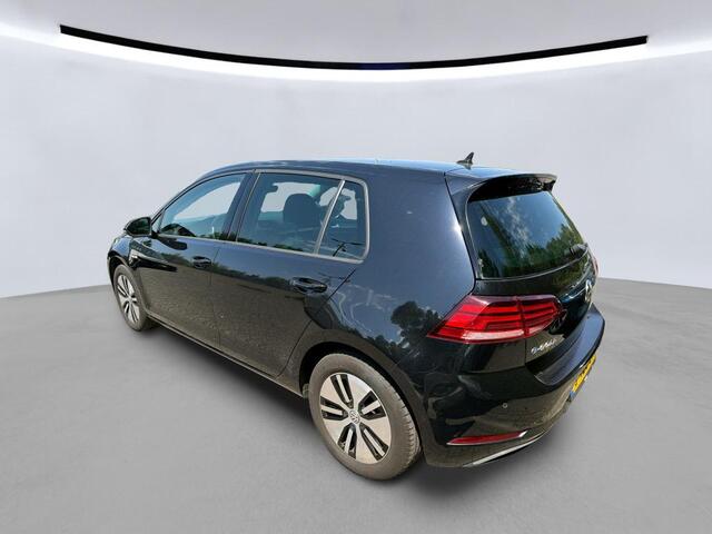 Volkswagen e-Golf E-DITION / SOH 91%/ AUTOMAAT/ LEER/ ADAPTIVE CRUISE/ PARK.SENSOREN/ CAMERA/ STOELVERWARMING/ NAVI/ CLIMA/ 16'' LMV