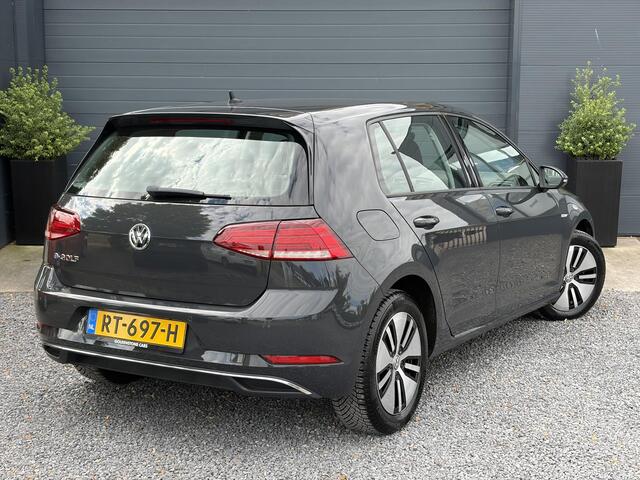 Volkswagen e-Golf e-Golf SOH88%,Draadloze telefoonlader,Camera,Carplay,Navi,Recent beurt gehad,Keyless,Warmtepomp,2e Eigenaar,Stoelverwarming,Pdc V+A,N.A.P,Nieuwe Apk bij Aflevering
