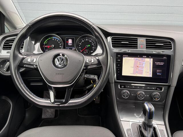 Volkswagen e-Golf e-Golf SOH 88.21% l 2e Eigenaar l Carplay l Navi l Stoelverw l Clima l Cruise l Lmv l Pdc V+A l N.A.P l Nieuwe Apk bij Aflevering