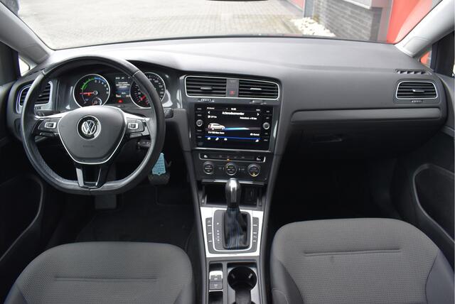 Volkswagen e-Golf E-DITION NL-auto, Adaptive cruise, Navi,