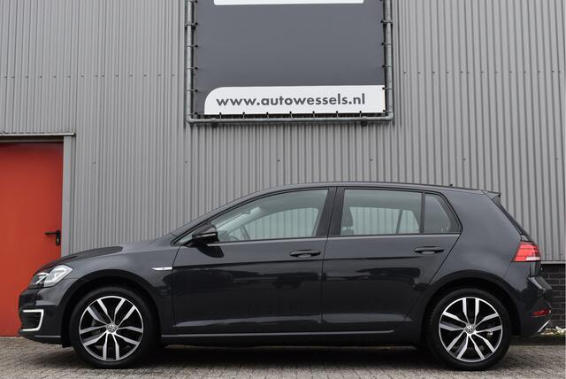 Volkswagen e-Golf E-DITION NL-auto, Adaptive cruise, Navi,