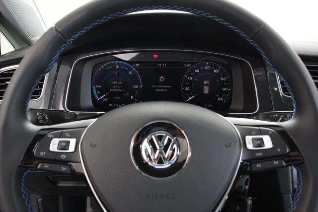 Volkswagen e-Golf Edition Automaat Navigatie Digitale Cockpit Bluetooth Cruise Control Lichtmetalen Velgen Camera Parkeer Sensoren