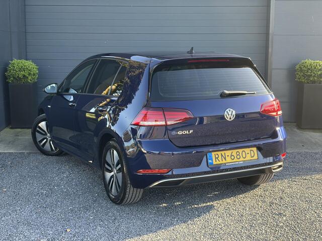 Volkswagen e-Golf e-Golf ?SOH 88.57%?Carplay?Navi?Leder?Clima?Cruise?Pdc V+A?LED?16'' Lm velgen?N.A.P?Apk tot 02-2027
