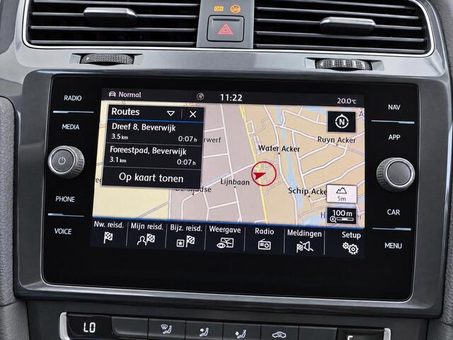 Volkswagen e-Golf E-DITION / Navigatie / App connect / Parkeersensoren V+A / Lichtmetaal 17 inch /