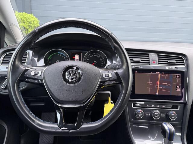 Volkswagen e-Golf e-Golf ?SOH 85,18 %?2e Eigenaar?Carplay?Navi?Clima?Cruise?Pdc V+A?136pk?Lm velgen?Bj 12-2018?N.A.P?Apk tot 10-2027