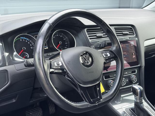Volkswagen e-Golf e-Golf ?SOH 85,18 %?2e Eigenaar?Carplay?Navi?Clima?Cruise?Pdc V+A?136pk?Lm velgen?Bj 12-2018?N.A.P?Apk tot 10-2027