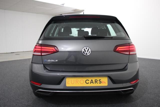 Volkswagen e-Golf Edition Navigatie Climate control Virtual cockpit Parkeersensoren V+A DAB+ Adaptive Cruise Control 17" Lichtmetalen velgen – foto 5